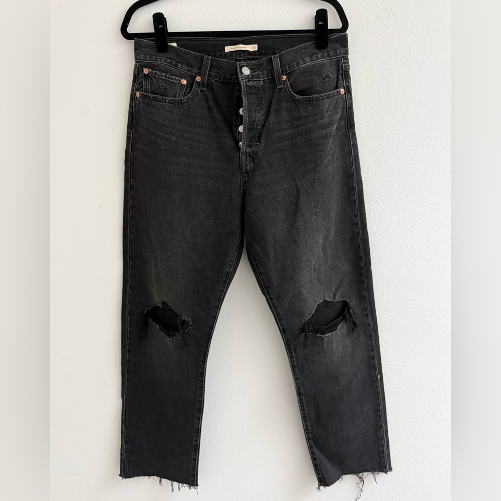 New Levi’s wedgie straight distressed black jeans 31x28